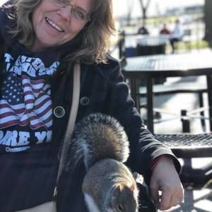 Meet your Posher, Gloria